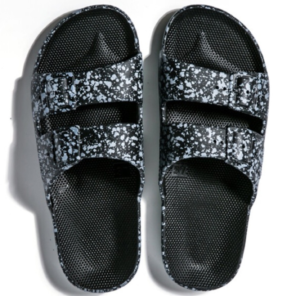 FREEDOM MOSES Two Band Slide Sandals - Black Splatter